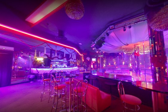 American_show_lap_dance_sexy_disco_lunate_toscana American Show Lunate Locali notturni Toscana