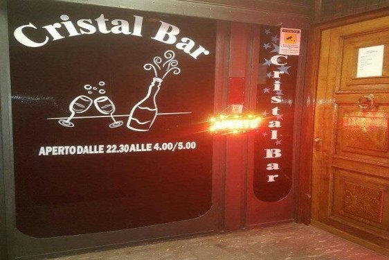 Cristall Bar Night Club Varese locali notturni Lombardia