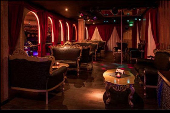 Excelsior Sexy Disco Firenze Locali notturni Toscana locali notturni con night-clubs.it