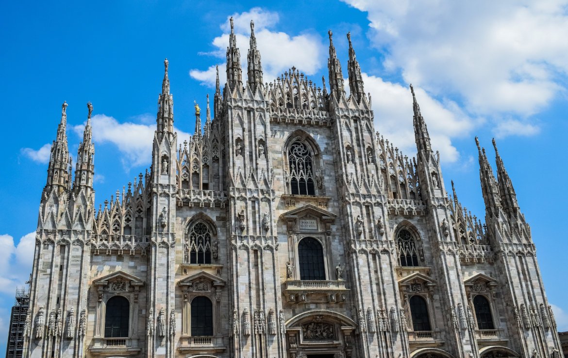 Nord Italia Lombardia Milano night club lap dance night club lap dance italiani