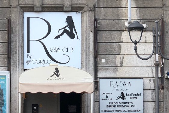 Rasmy Lap Dance Vercelli night clubs piemonte