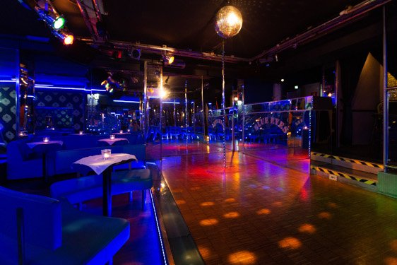 Blue Eyes Milano Lap dance locali notturni lombardia