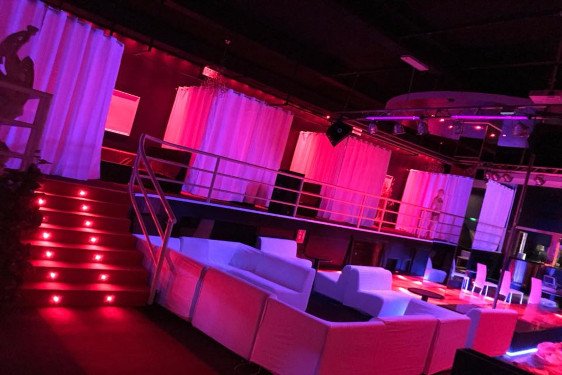 bora_bora_night_club_cagliari_sardegna Sardegna lavora con night-clubs.it