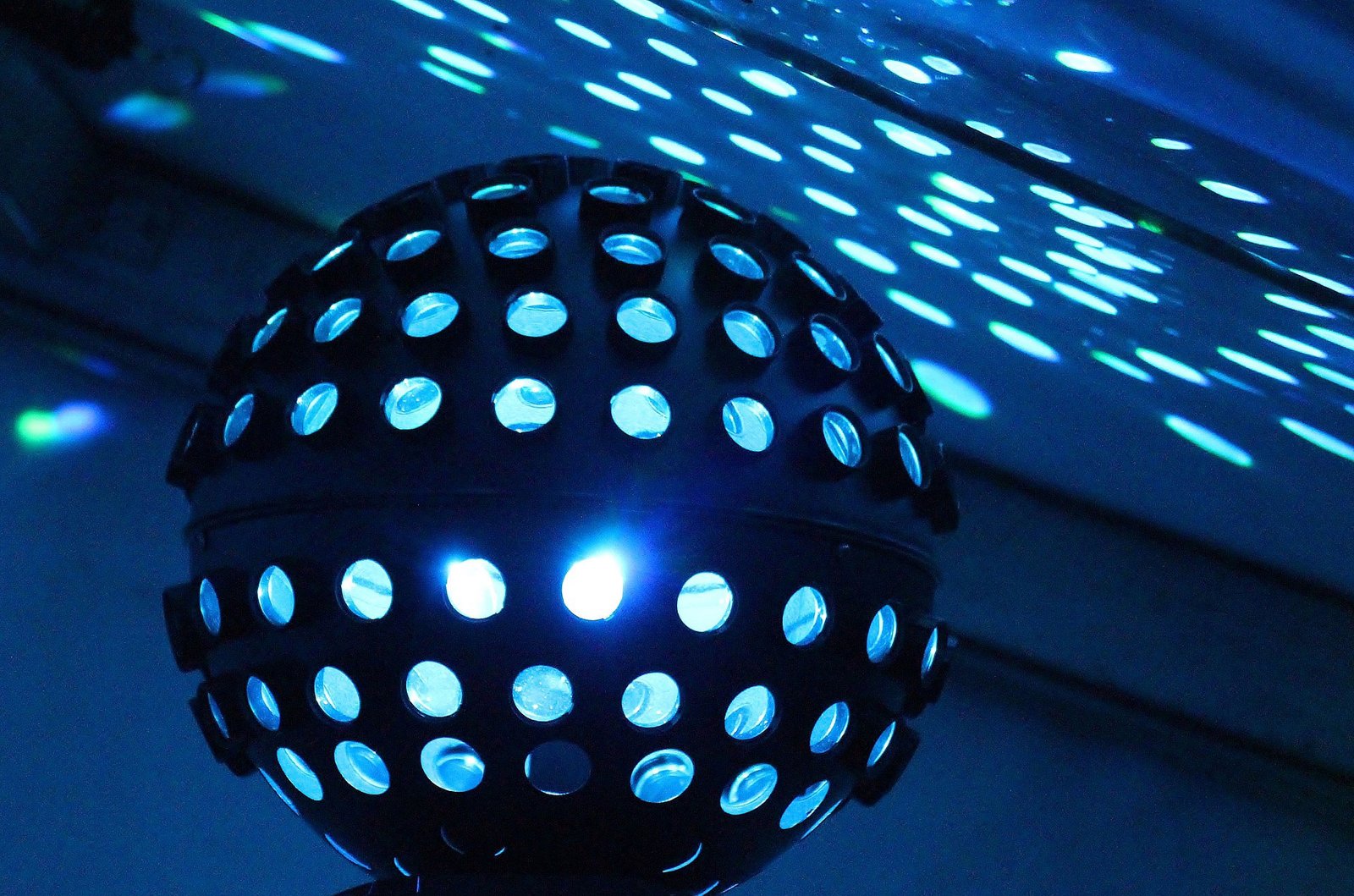 avada-nightclub-gallery-1