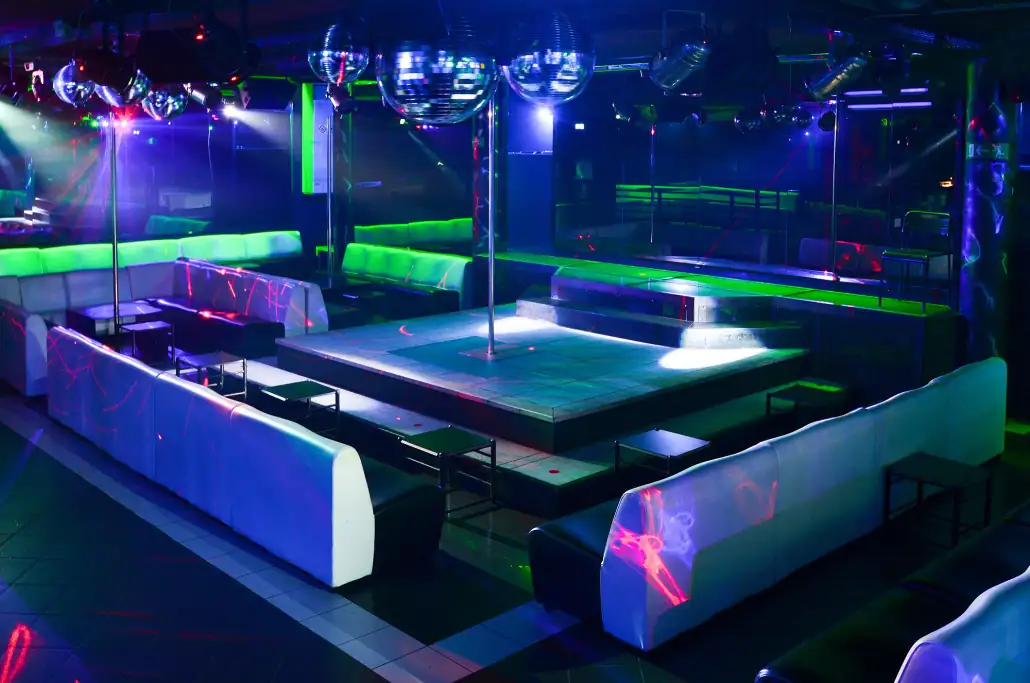 wasabi3 wasabi lap dance night clubs piemonte locali notturni italiani con night-clubs.it