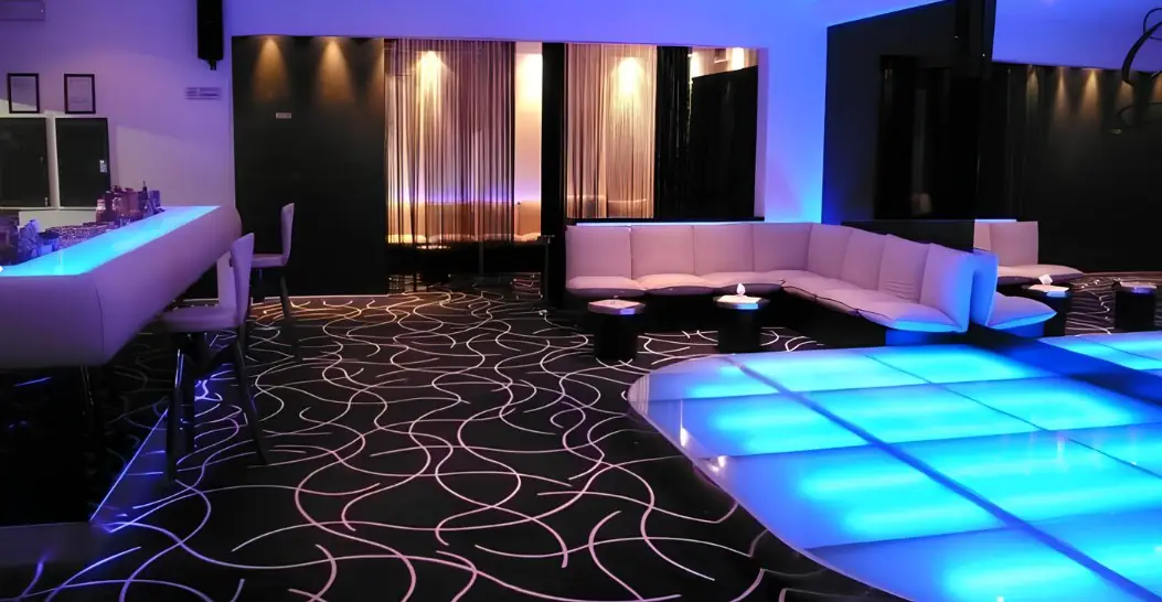 Lavoro Crystal night club a Modena con night-clubs.it
