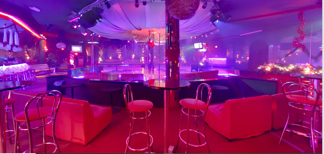 lavoro lap dance lucca toscana