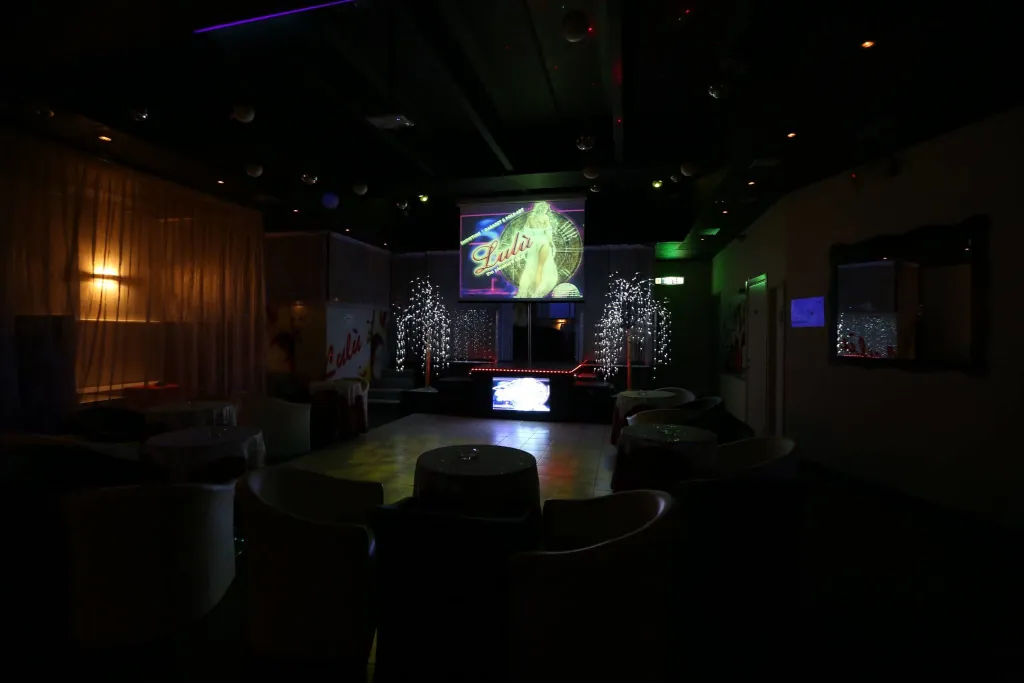 lulu3 night club Marche