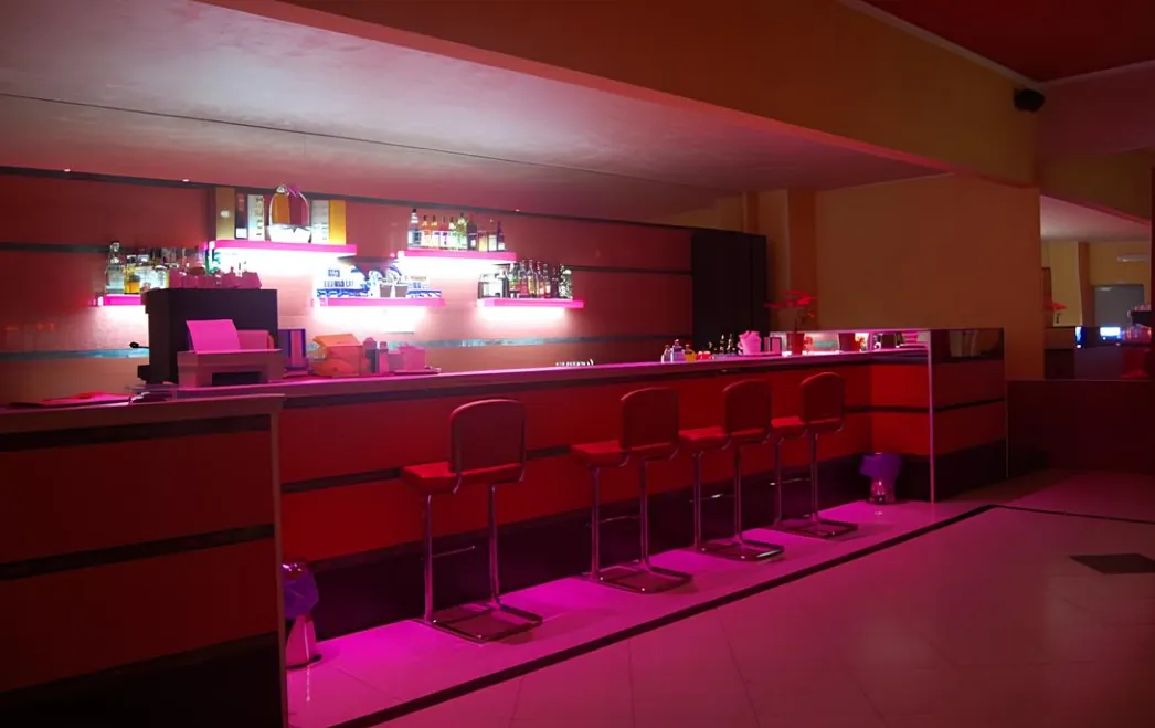 Red Garden Night Club Viterbo lavora con night-clubs.it