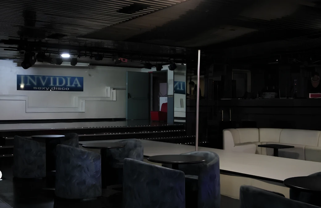 Invidia sexy disco lavoro con night-clubs.it