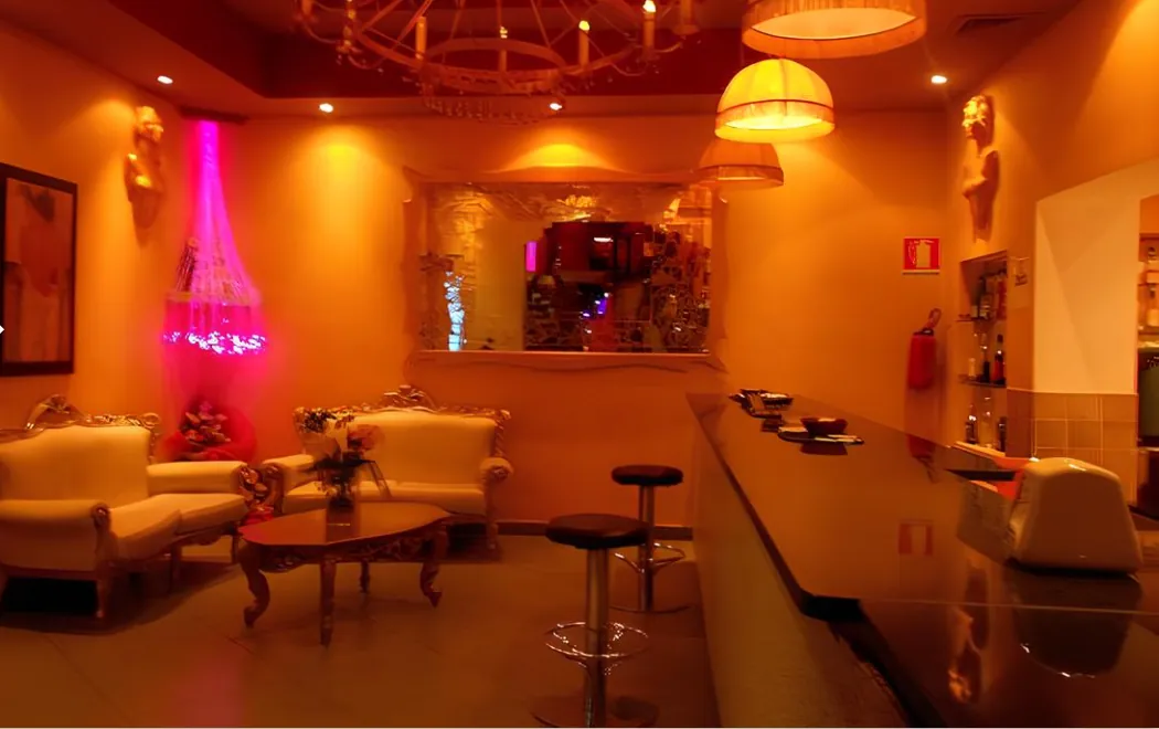 Olipo night club -lazio -lavoro con night-clubs.it