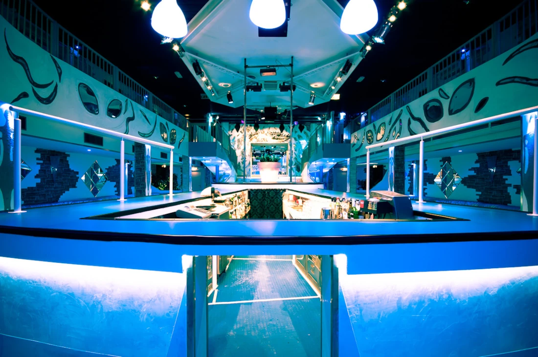 lesfolies Venezia lavoro con night-clubs.it
