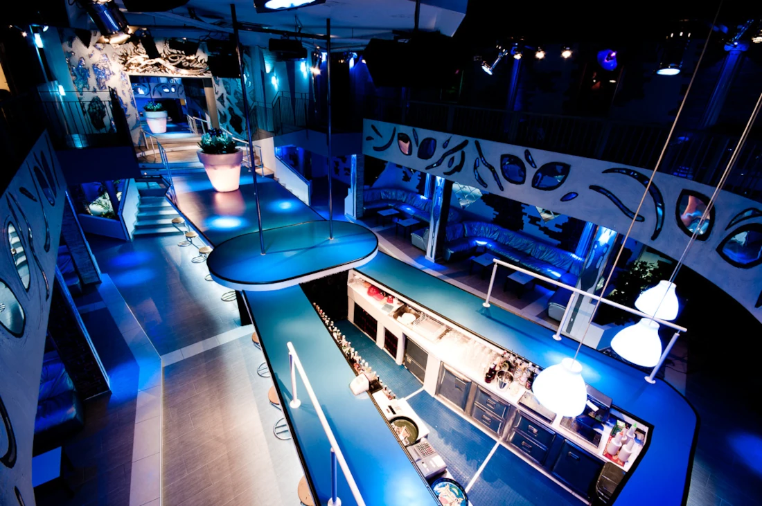 lesfolies lap Dance lavoro con night-clubs.it