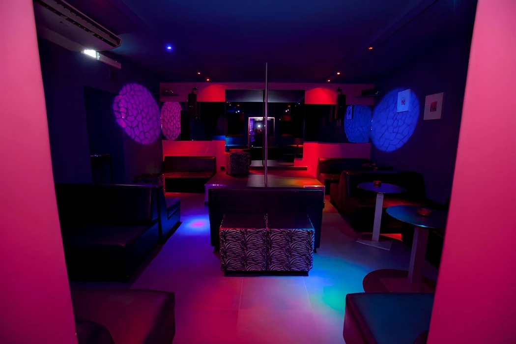 rose2 rose my club su night-clubs.it